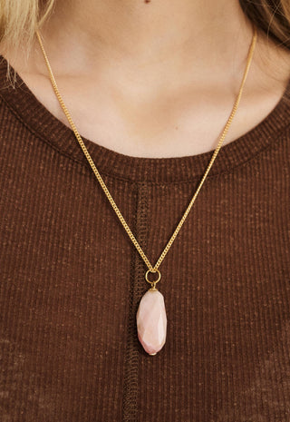 lolita-stone-pendant-necklace